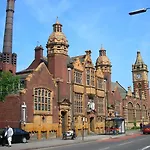 Stylish Studio In Moseley Village