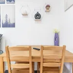 Stylish Studio In Moseley Village